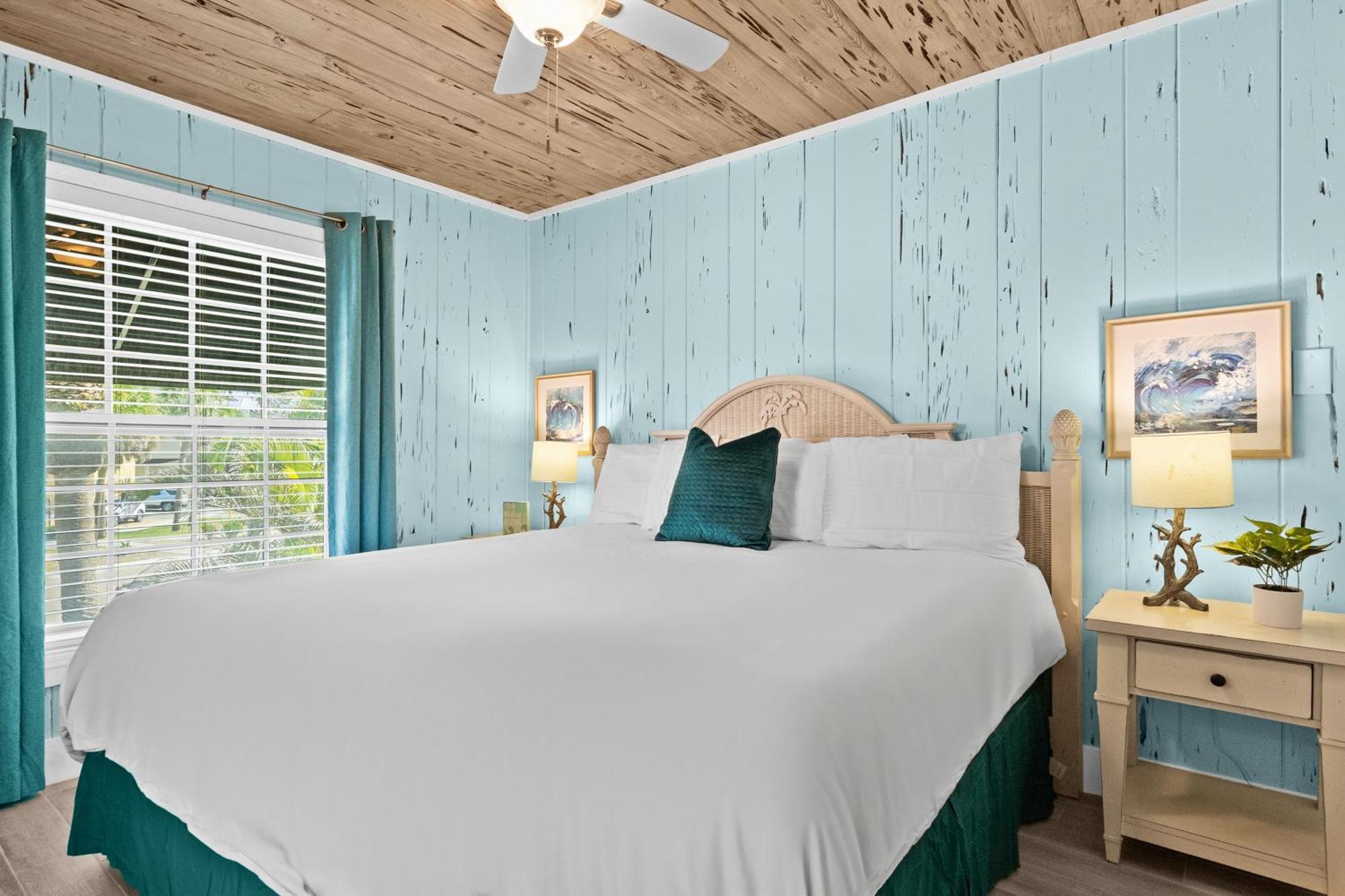 Parrot Beach Cottages Siesta Key Oda fotoğraf