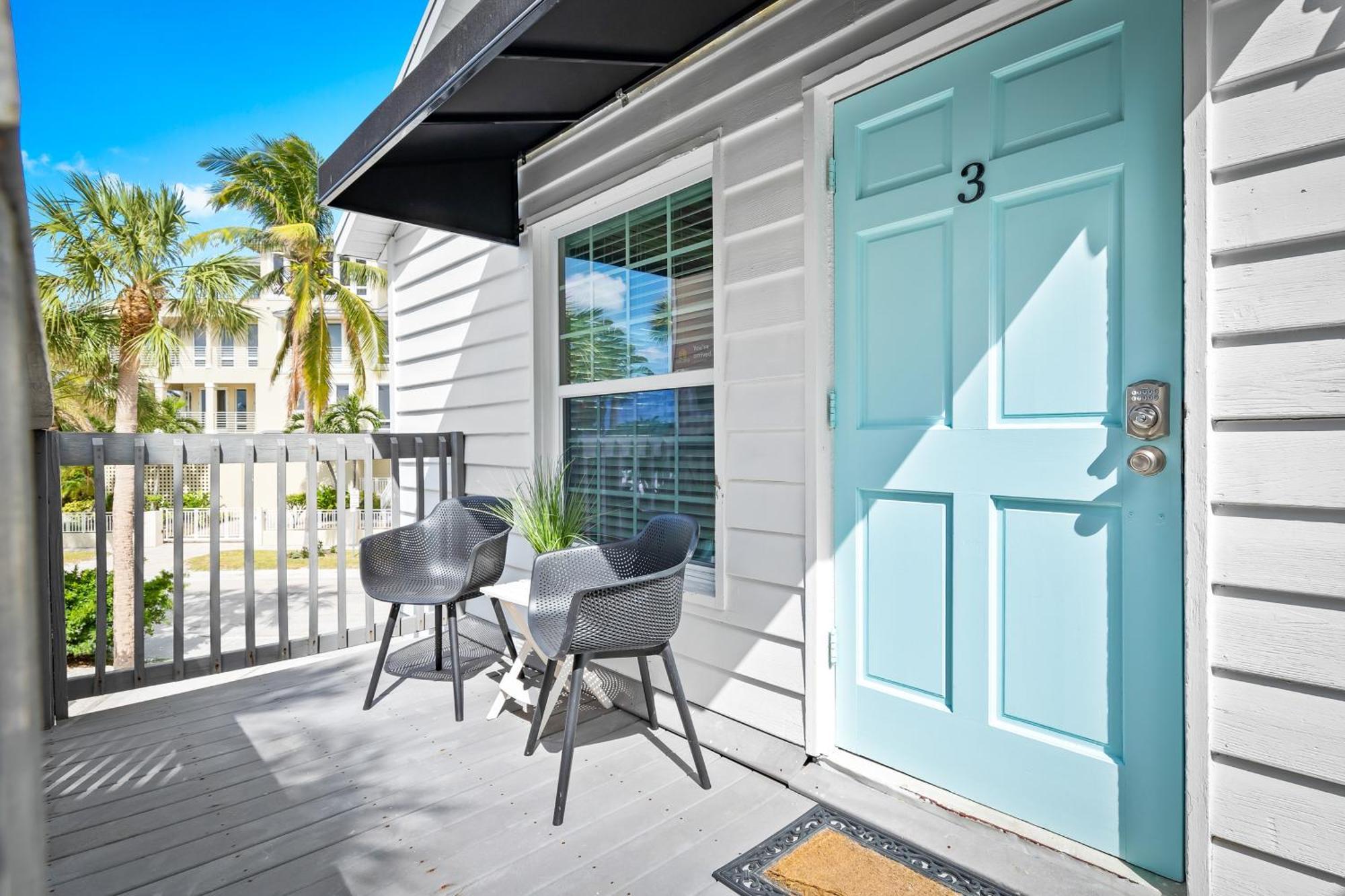 Parrot Beach Cottages Siesta Key Oda fotoğraf
